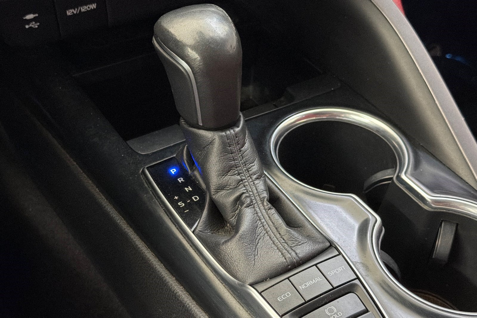 Used 2019 Toyota Camry XSE w/ Carpet Mat Package FWD image 18