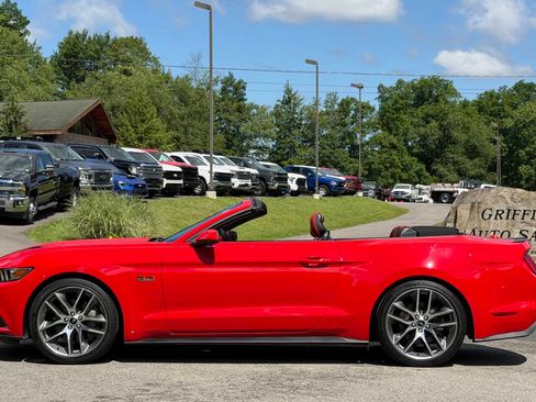 Used 2017 Ford Mustang GT Premium w/ Equipment Group 401A RWD image 6