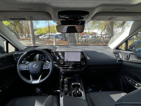 Used 2023 Lexus NX 250 FWD image 35