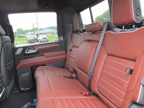 New 2026 GMC Sierra 2500 Denali Ultimate w/ Max Trailering Package AWD/4WD image 13