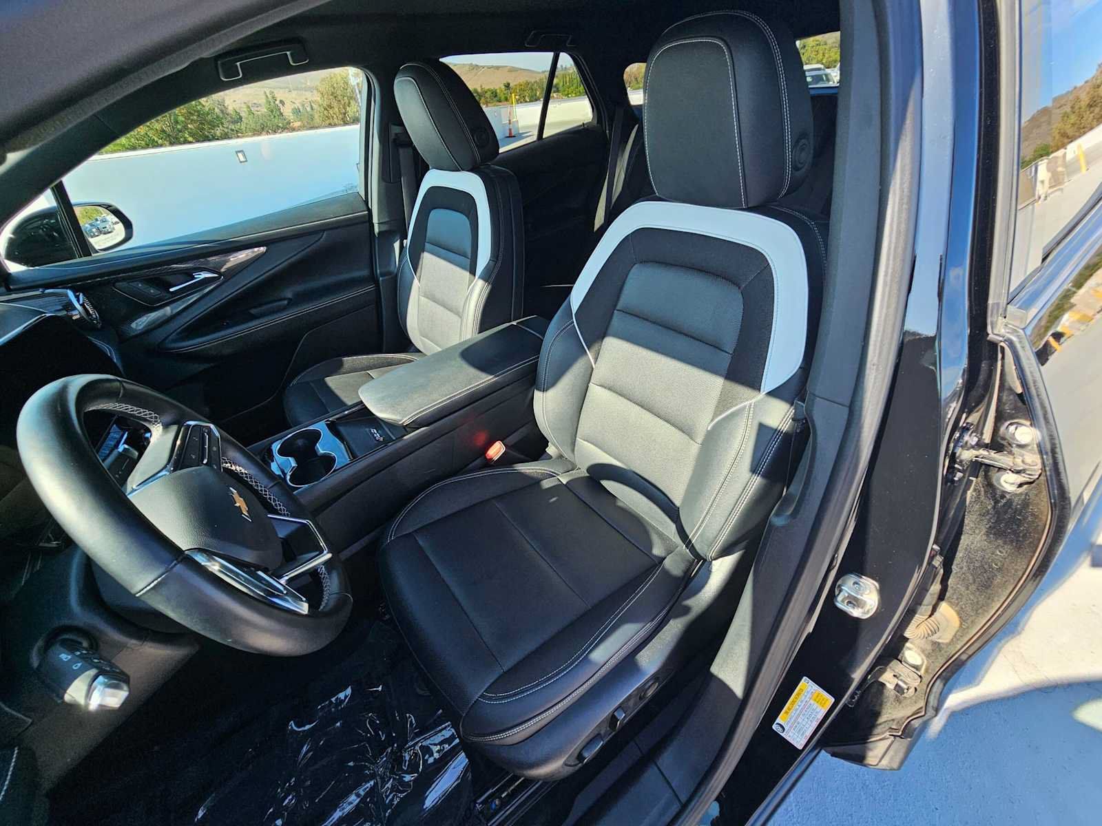 Used 2024 Chevrolet Blazer EV LT AWD/4WD image 21
