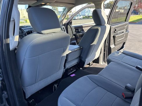 Used 2014 RAM 1500 Express image 28