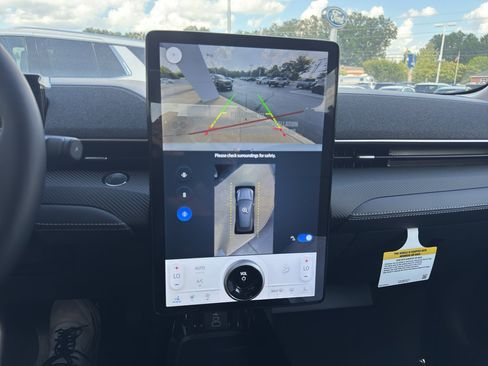 New 2025 Ford Mustang Mach-E Premium image 19