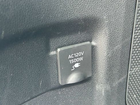 Used 2022 Toyota Highlander Platinum AWD/4WD image 17
