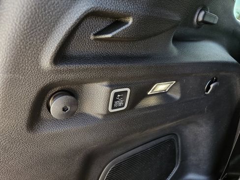 New 2026 Jeep Grand Cherokee L Limited RWD image 22