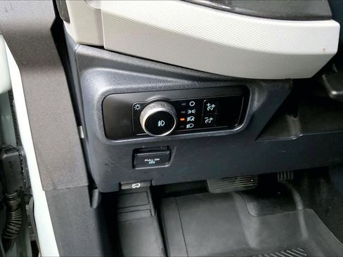 Used 2023 Ford Bronco Badlands w/ Sasquatch Package AWD/4WD image 32