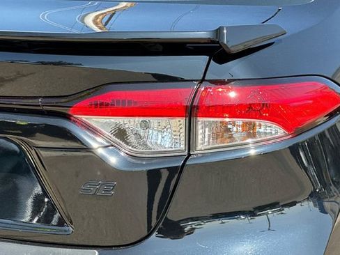 Used 2025 Toyota Corolla SE image 28