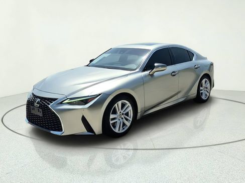 Used 2023 Lexus IS 300 w/ Comfort Package RWD image 2
