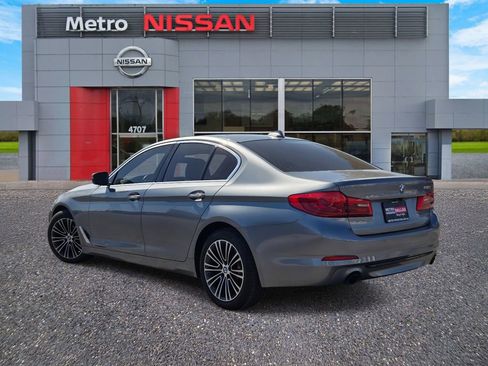 Used 2018 BMW 530i w/ Premium Package image 4
