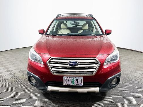 Used 2015 Subaru Outback 2.5i Limited image 2