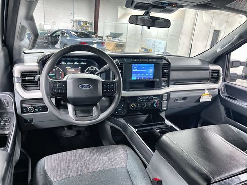 Used 2024 Ford F250 XLT w/ FX4 Off-Road Package AWD/4WD image 20