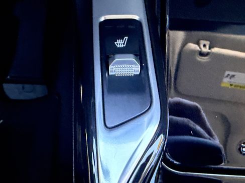 Certified 2022 Kia Sorento SX image 25