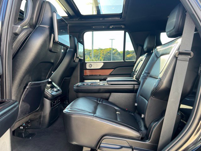 Used 2019 Lincoln Navigator Reserve AWD/4WD image 33