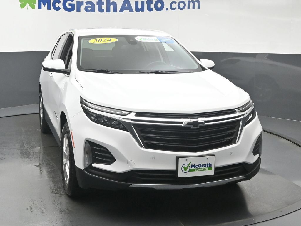 Used 2024 Chevrolet Equinox LT w/ LPO, Floor Liner Package AWD/4WD image 5