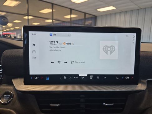 Used 2025 Ford Explorer Platinum image 34