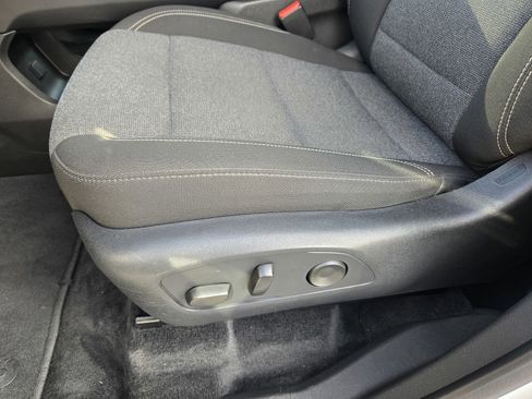 Certified 2025 GMC Acadia Elevation image 14