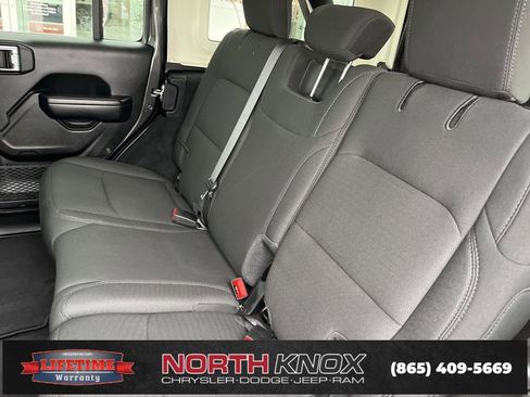 Used 2021 Jeep Wrangler Unlimited Sport image 14