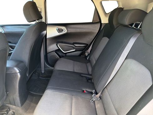 Used 2020 Kia Soul LX image 11
