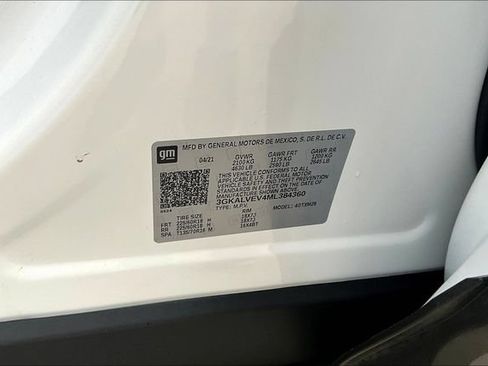 Used 2021 GMC Terrain SLT w/ LPO, Floor Liner Package AWD/4WD image 19