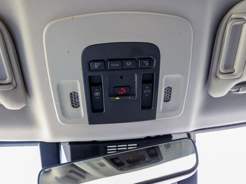 Used 2025 Toyota Camry XLE w/ Premium Plus Package FWD image 28
