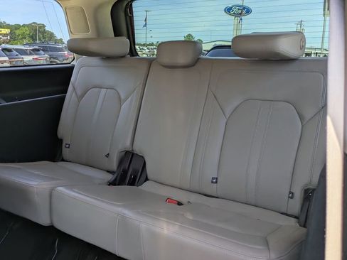 Used 2024 Ford Expedition Limited RWD image 13