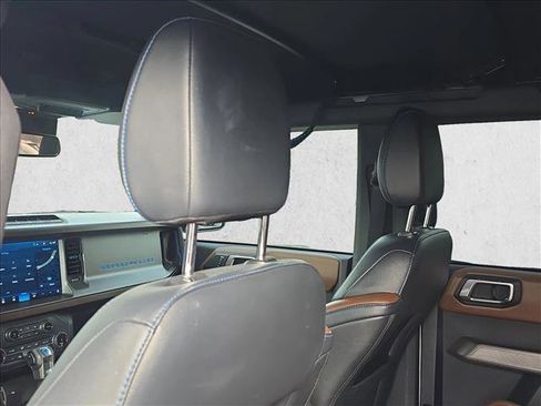 Used 2022 Ford Bronco Outer Banks w/ Sasquatch Package image 16