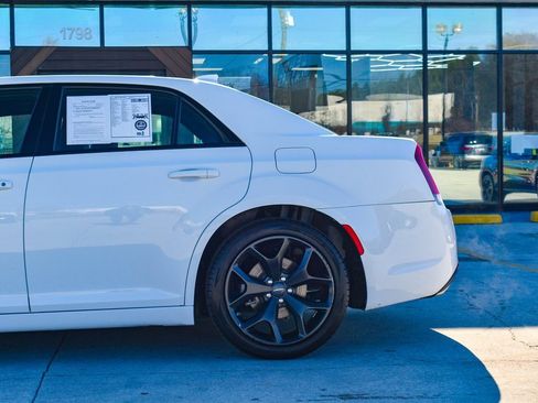 Used 2023 Chrysler 300 S image 31