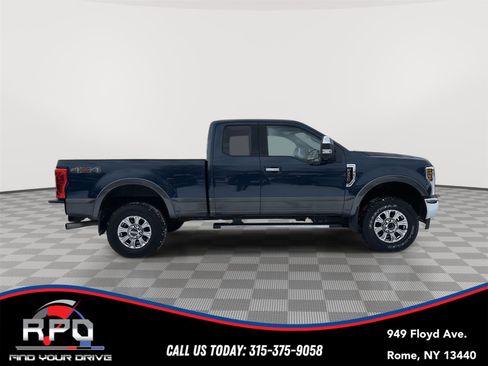 Used 2018 Ford F250 Lariat w/ Chrome Package image 6