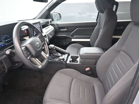 Used 2024 Toyota Tacoma TRD Off-Road image 15