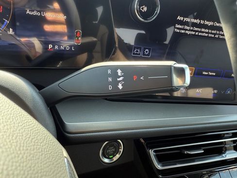 New 2026 Chevrolet Traverse LT w/ Enhanced Driving Package image 21