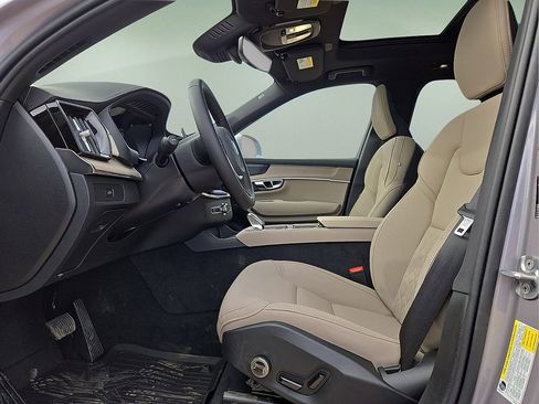 New 2026 Volvo XC90 B6 Plus w/ Protection Package Premier image 25