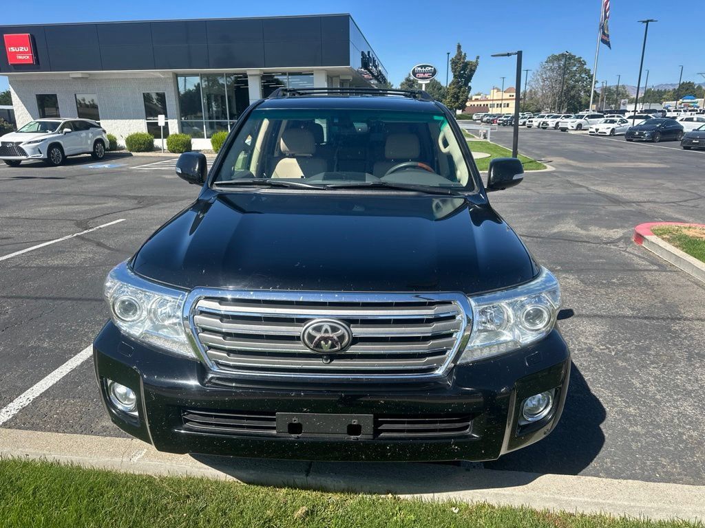 Used 2015 Toyota Land Cruiser AWD/4WD image 2