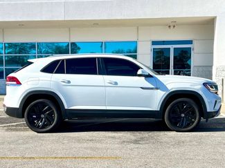 Used 2022 Volkswagen Atlas Cross Sport SE video 3