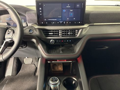 Certified 2025 Ford Explorer ST image 28