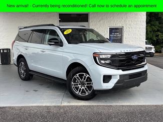 Used 2025 Ford Expedition Active RWD video 1