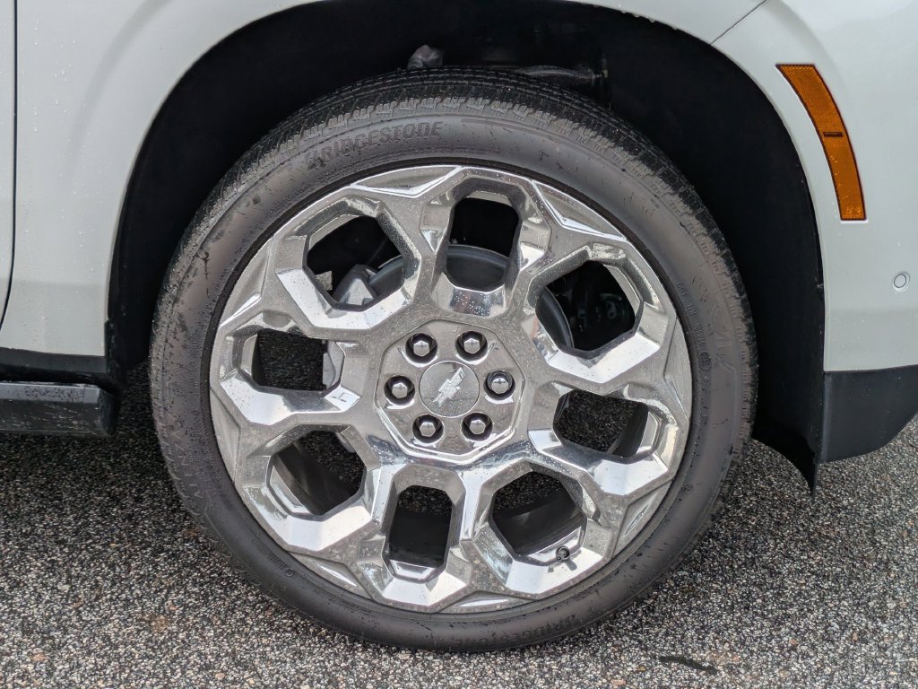 New 2025 Chevrolet Tahoe High Country AWD/4WD image 14