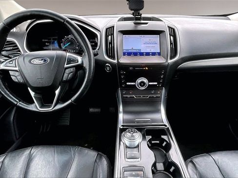 Used 2020 Ford Edge Titanium w/ Equipment Group 301A image 7