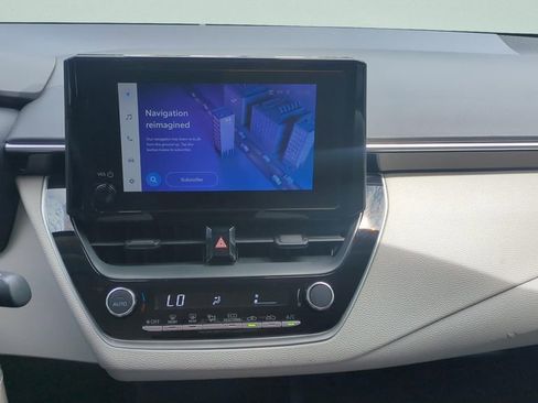 Used 2024 Toyota Corolla LE image 13