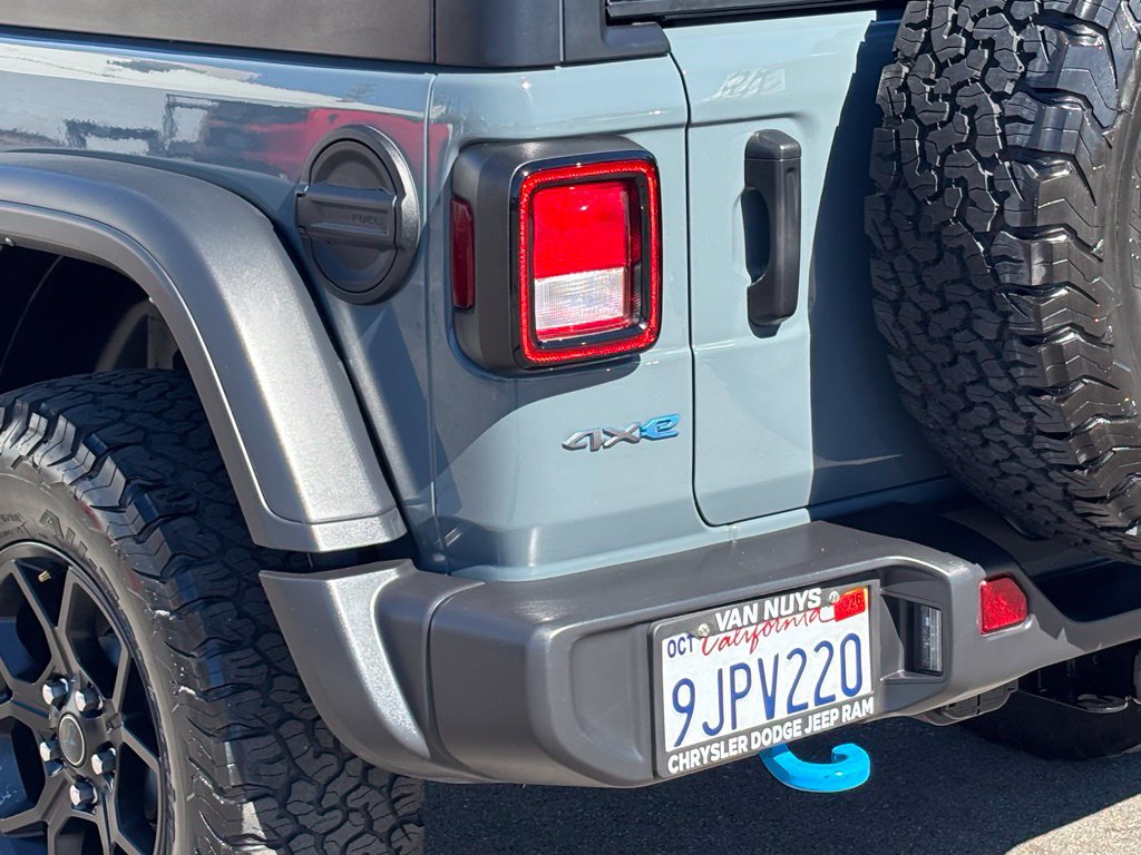 Used 2024 Jeep Wrangler Unlimited AWD/4WD image 4