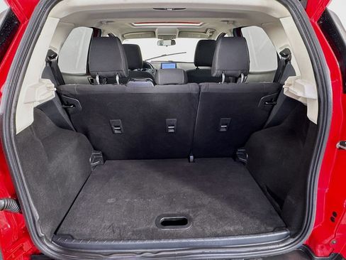 Used 2020 Ford EcoSport SE w/ SE Convenience Package image 32