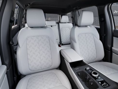 New 2026 Jeep Cherokee Overland image 16