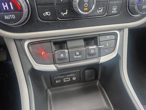 Certified 2023 GMC Terrain SLT image 47