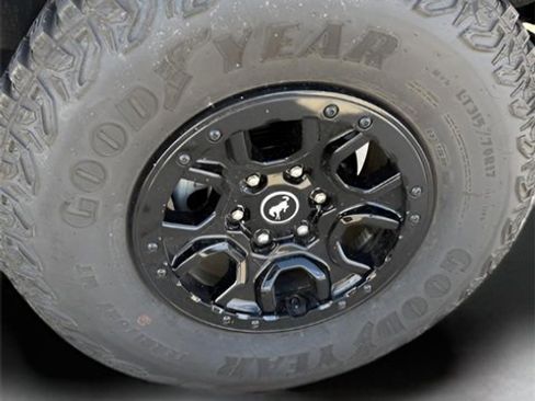 Used 2024 Ford Bronco Wildtrak image 11