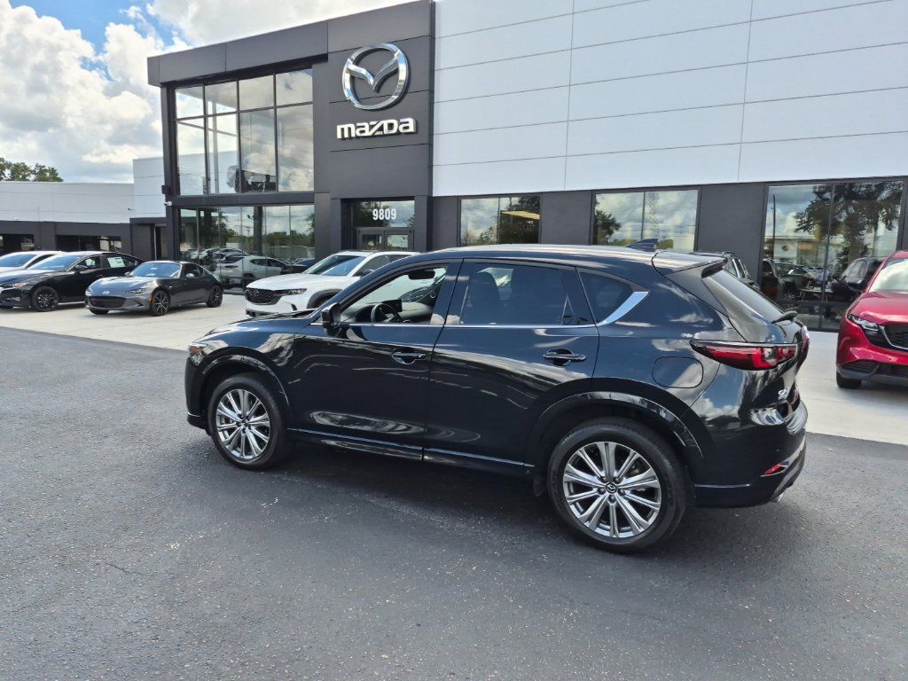 Used 2023 MAZDA CX-5 Signature AWD/4WD image 4