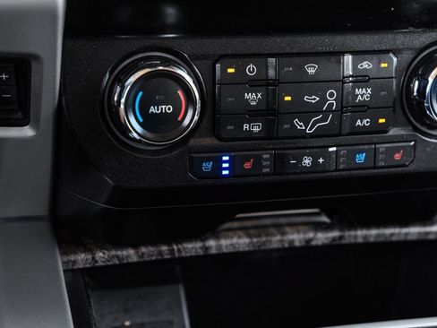 Used 2019 Ford F250 Lariat w/ Lariat Ultimate Package AWD/4WD image 26