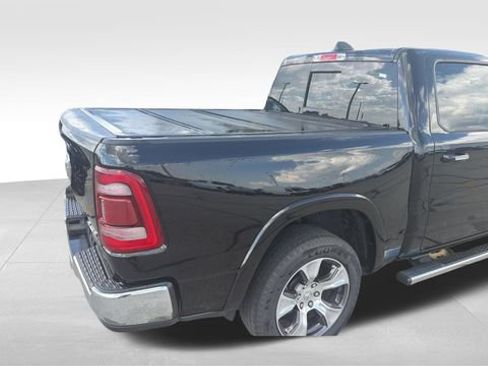 Used 2019 RAM 1500 Laramie AWD/4WD image 12