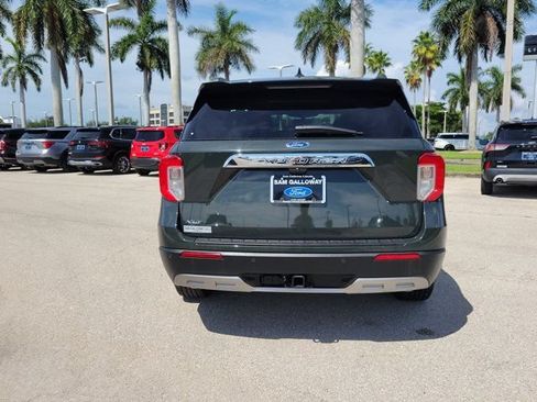 Certified 2022 Ford Explorer XLT w/ Equipment Group 202A RWD image 5