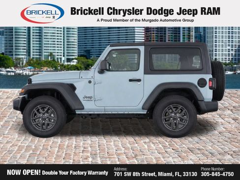 Used 2024 Jeep Wrangler Sport AWD/4WD image 7