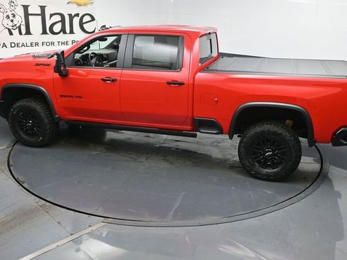 New 2026 Chevrolet Silverado 2500 ZR2 w/ LPO, Dark Essentials Package image 20