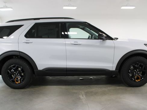New 2026 Ford Explorer Tremor w/ Tremor Ultimate Package AWD/4WD image 13